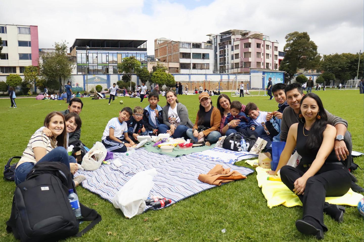 MARIST FAMILY PICNIC, SONRISAS, JUEGOS Y DIVERSIÓN REUNIDOS EN FAMILIA